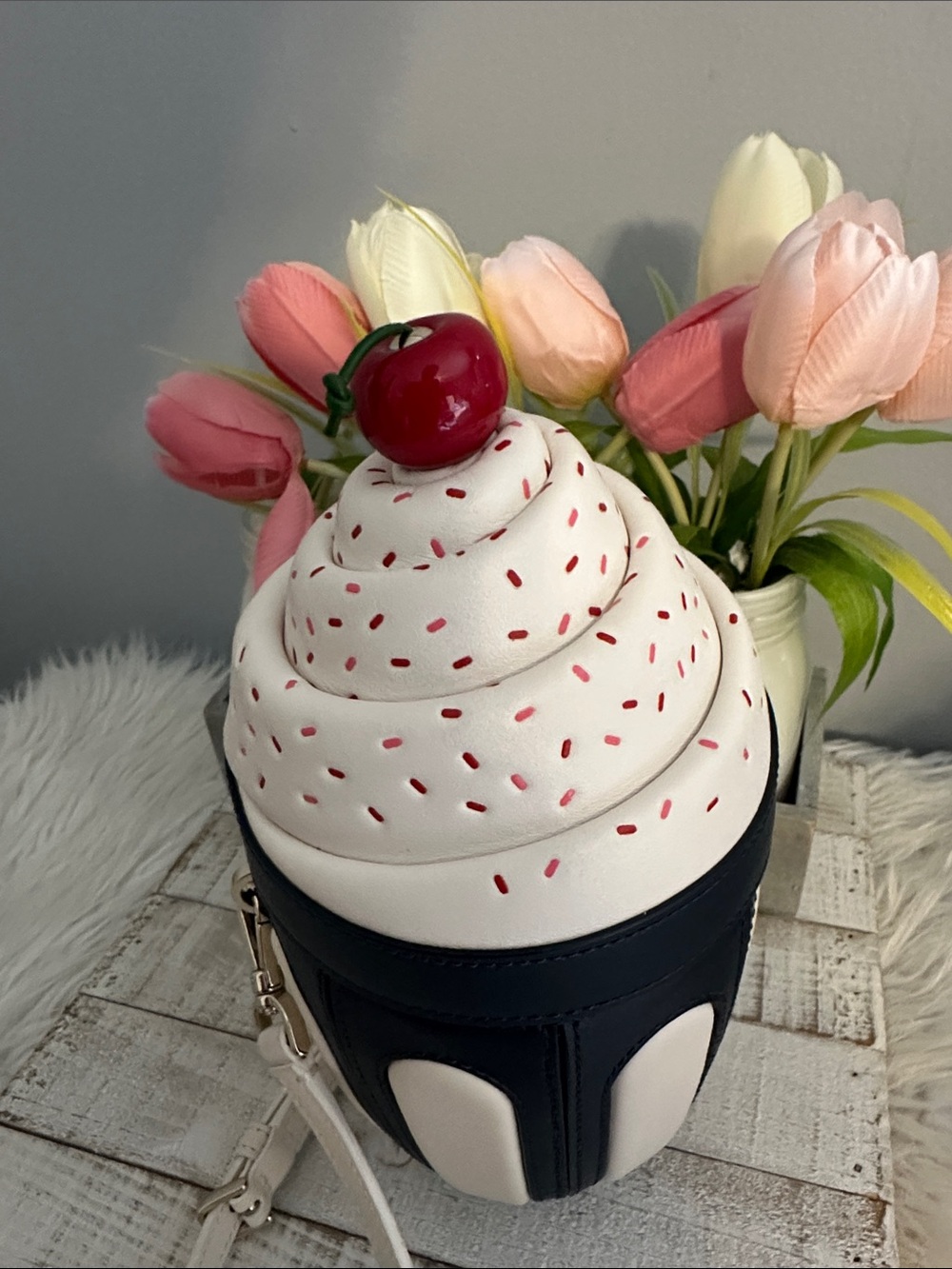 Kate spade icecream sundae crossbody bag - Picture 4 of 12